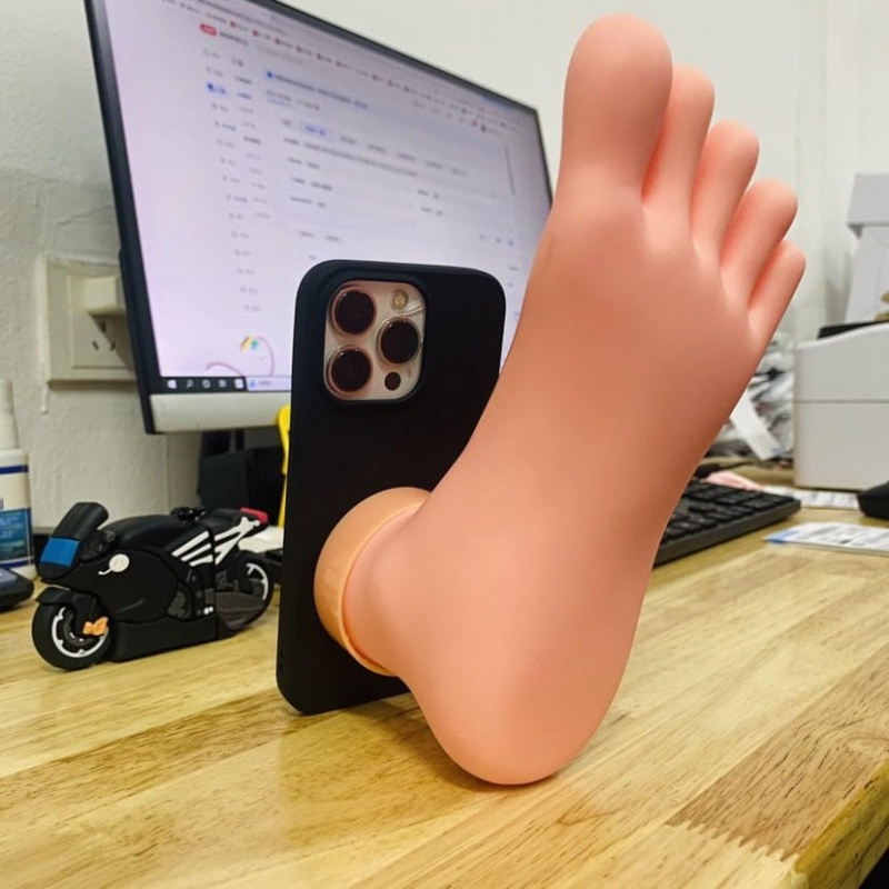 3D funny foot shaped phone cas - Phone Cases Quirky recension och pris