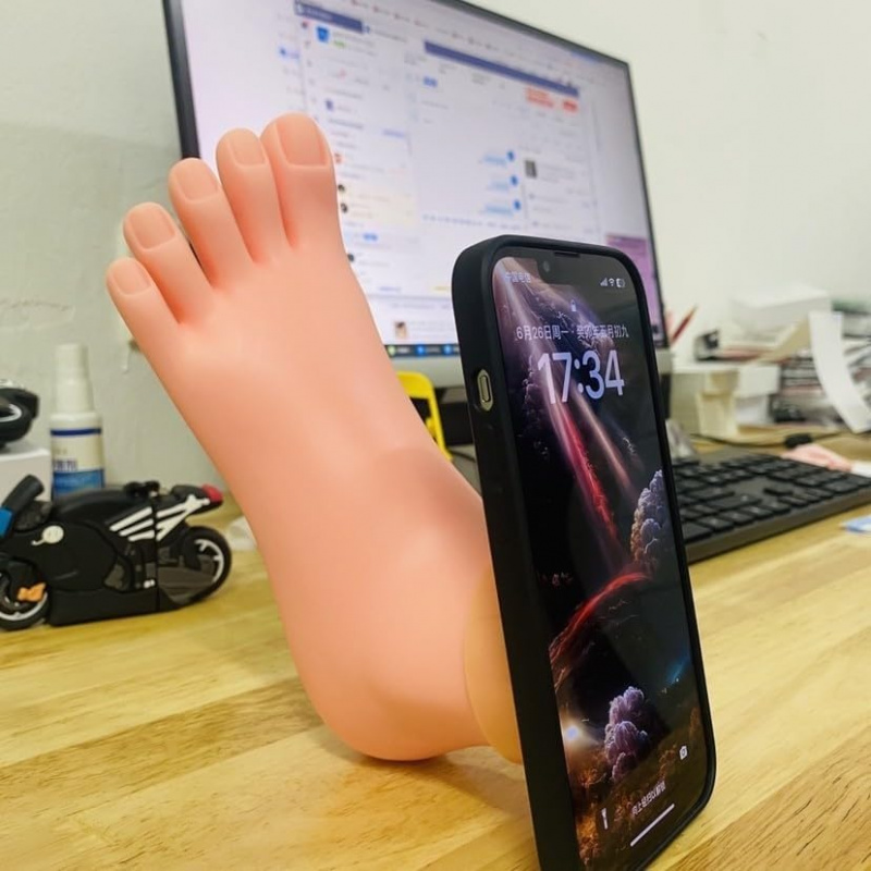 3D funny foot shaped phone cas - Phone Cases Quirky recension och pris