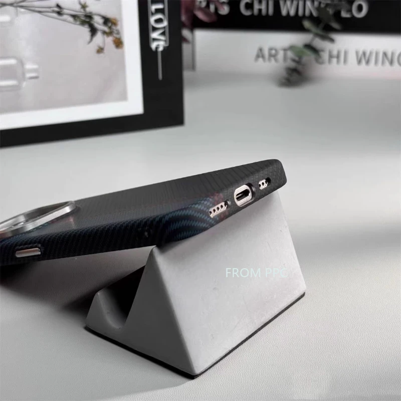 Carbon Fiber Magnetic Phone Ca - Phone Cases Dior recension och pris